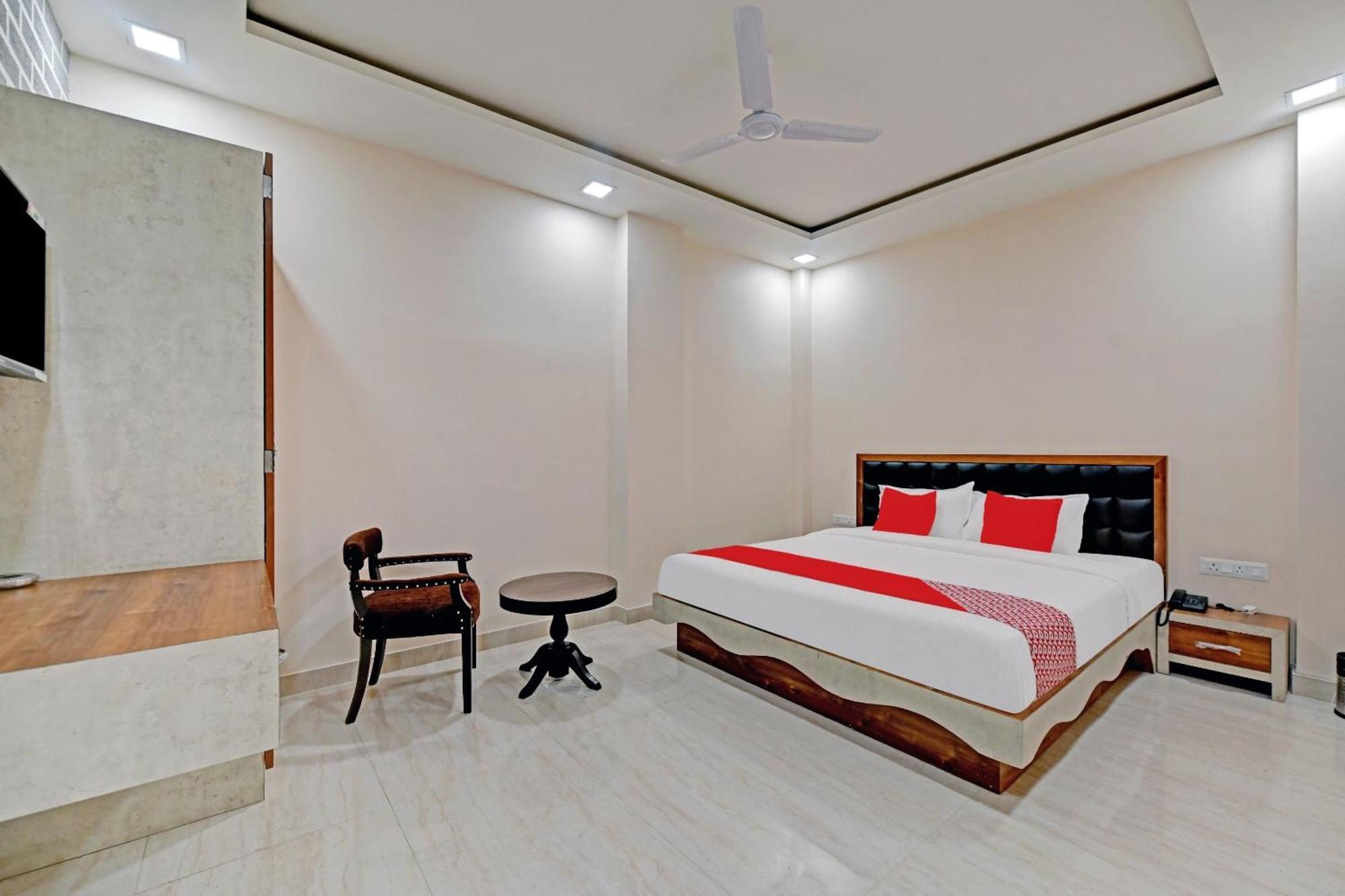Hotel O The Castle Home Stay Inn Jaipur Exteriör bild