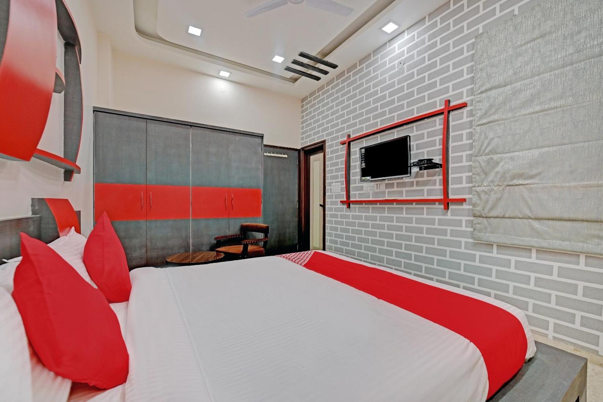 Hotel O The Castle Home Stay Inn Jaipur Exteriör bild